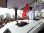 Pelepasan Perkusi dan Tarian Menyambut Kedatangan Prabowo di Bandung