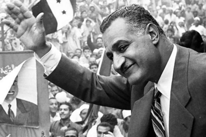 Letnan Kolonel Gamal Abdel Nasser: Sebuah Profil Pemimpin Mesir yang Berpengaruh