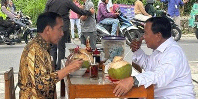 Anies Bicara Tentang Makan Bakso Jokowi Bersama Prabowo