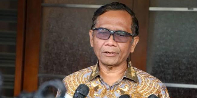 Mahfud MD Menilai Dukungan Satpol PP pada Gibran Sesuai atau Kurang Bijak