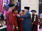 Prabowo Subianto Hadiri Wisuda UKRI: Pesan untuk Anak Muda Menjadi Pemimpin yang Peduli pada Rakyat