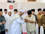 Prabowo Subianto Bertemu Habib Ali Kwitang dan Memohon Doa untuk Kesejahteraan di Masa Depan