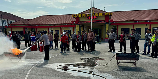 Pertamina dan Kepolisian Tingkatkan Sinergi dengan Melaksanakan Pelatihan Penggunaan APAR – Waspada Online