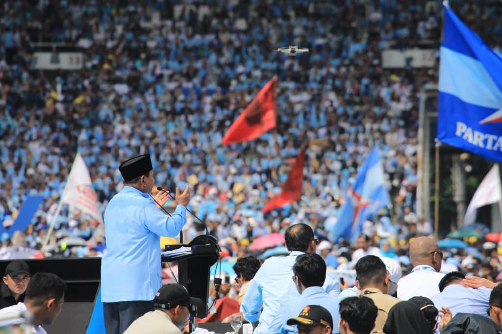 Prabowo Subianto Memulai Kampanye Awal dengan Melihat 600 Ribu Warga Berkumpul di GBK