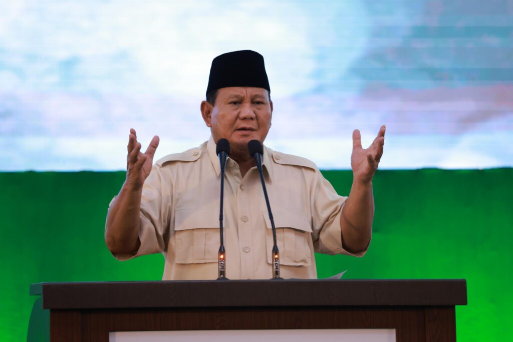 Prabowo Subianto Unggul di Pilpres Tanpa Terlalu Euforia: Tanggung Jawab Besar Menantinya