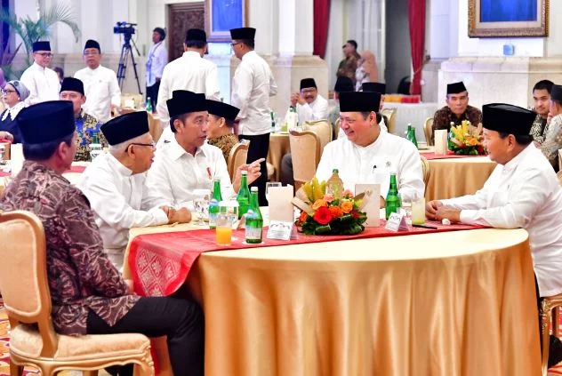 Momen Kedekatan Prabowo Subianto dan Jokowi Saat Bukber di Istana Negara