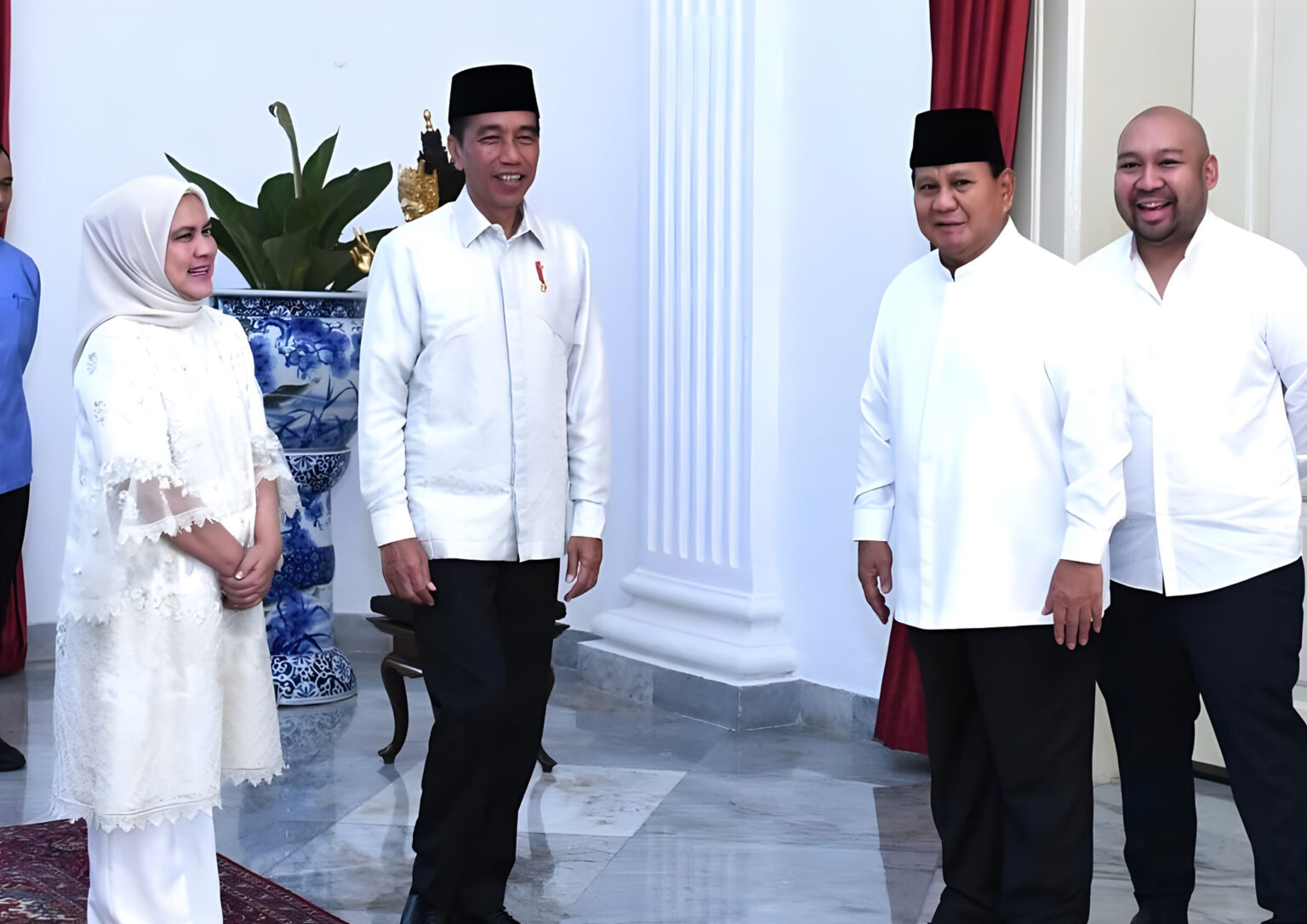 Prabowo Subianto dan Jokowi Berbaur di Istana Negara saat Hari Kedua Lebaran