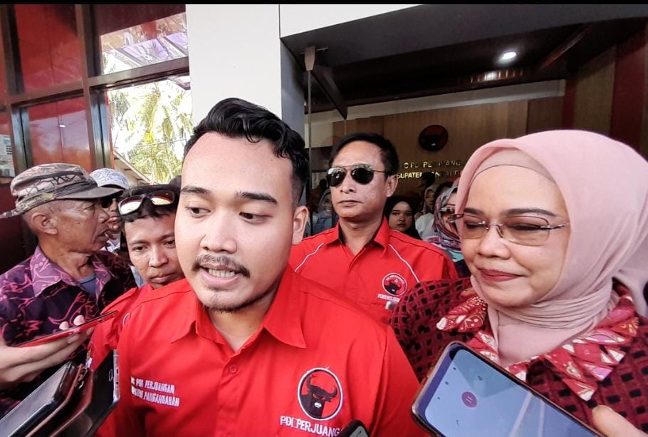 Arief Mewakili Generasi Milenial dalam Daftar Calon Bupati pada Pemilihan Kepala Daerah 2024