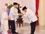 Prabowo Subianto Joins Jokowi for Breakfast on the Second Day of Eid at the State Palace