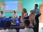 Srikandi PLN Mengedukasi tentang Bahaya Kelistrikan dan Budaya K3 di SMKN 1 Rantau Utara – Waspadai Online