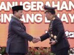 Prabowo Subianto Dianugerahi Bintang Bhayangkara Utama Oleh Kepala Kepolisian Indonesia