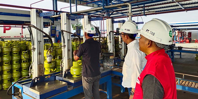 Pertamina Patra Niaga Melakukan Sidak di SPPBE Provinsi Riau untuk Memastikan Pengisian LPG Sesuai Standar