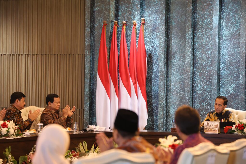 Prabowo Subianto Meluluhkan Hati Jokowi Selama Sidang Pleno Terakhir di IKN, Luhut Mengungkapkan