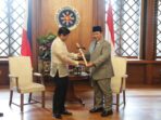 Prabowo Subianto meets President Marcos Jr. in the Philippines, highlights dedication to enhancing bonds in Asia.