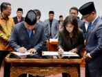 All Factions Attend and Offer Prayers at Prabowo Subianto’s Final DPR Session