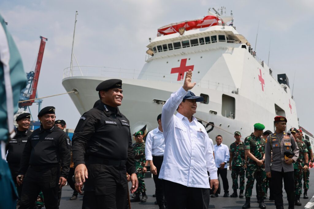 55 Warships and 25 Aircraft Deployed for a Spectacular Display by the Indonesian Navy