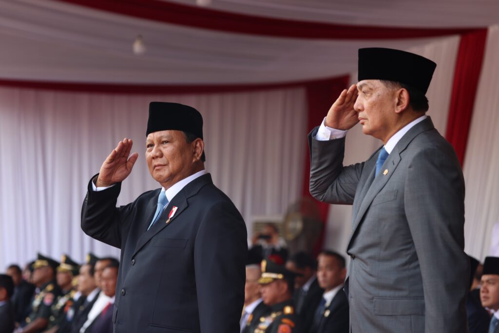 Excited Crowds Cheer for Prabowo Subianto and Defense Minister Sjafrie as They Ride Maung in Handover Ceremony